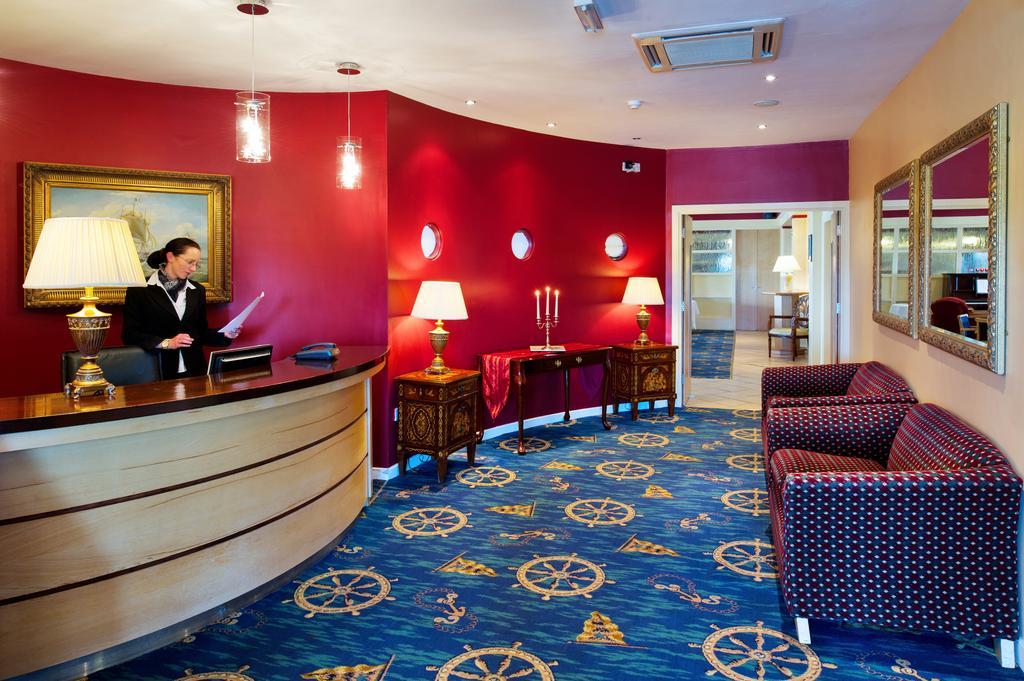 Logues Liscannor Hotel Экстерьер фото